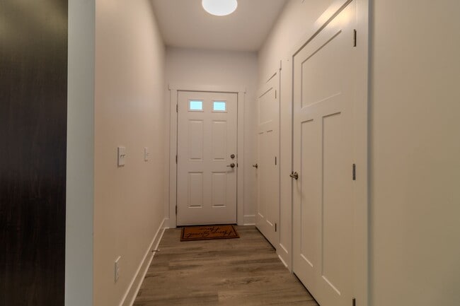 Building Photo - Trailside Condo-2 Bd 2.5 Bath
