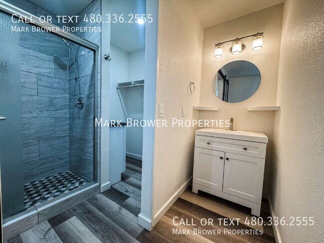 Building Photo - 2801 N 17th Pl