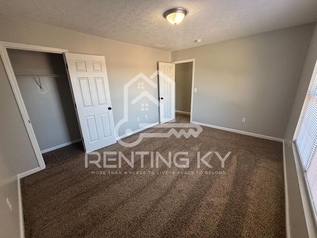 Building Photo - Newly Renovated 2-Bed, 1.5-Bath Townhome!
