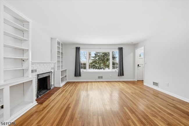 Building Photo - 81 Glen Ave