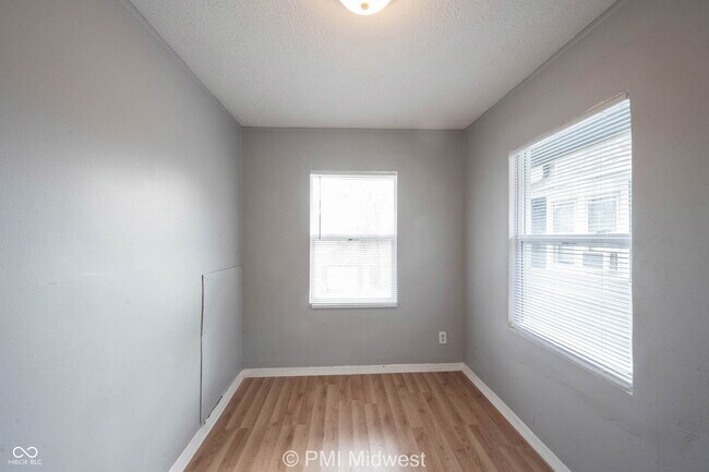 Building Photo - 3413 N Capitol Ave