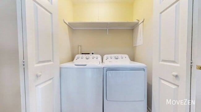 Building Photo - 7020 Mine Creek Ln