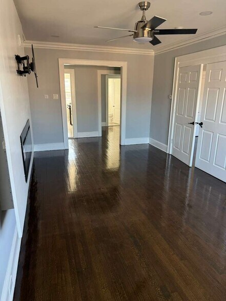 Building Photo - 216 Orange Ave