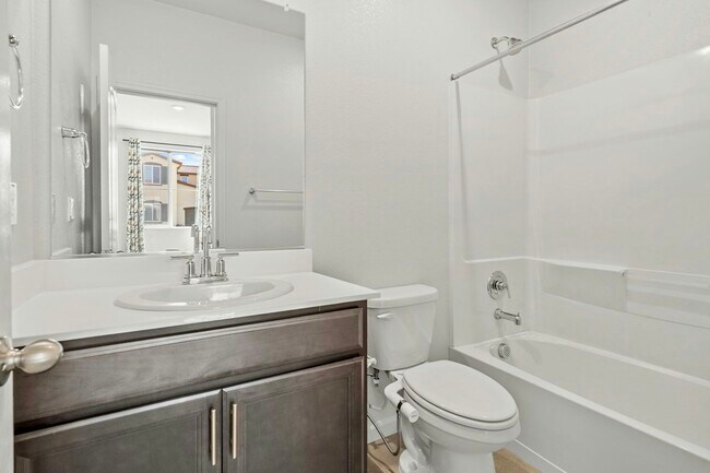 Building Photo - 1835 Shima Ave