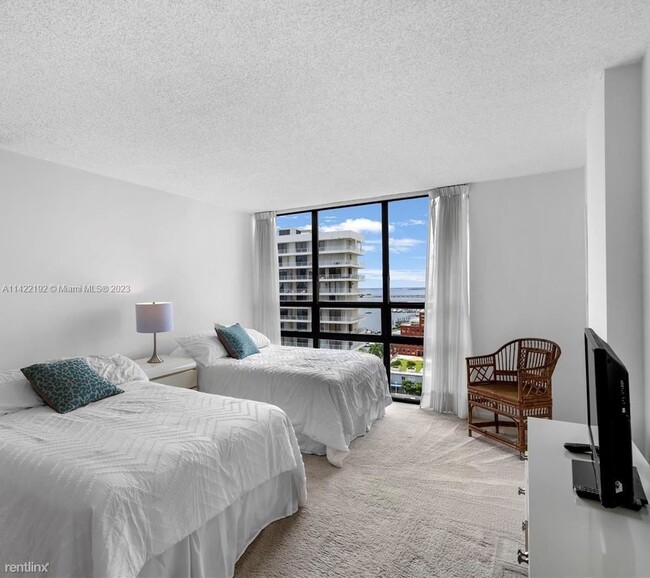 Building Photo - 3 br, 3 bath Condo - 1450 Brickell Bay Dr ...