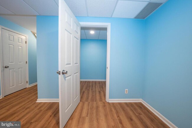 Building Photo - 26 Rampart Dr