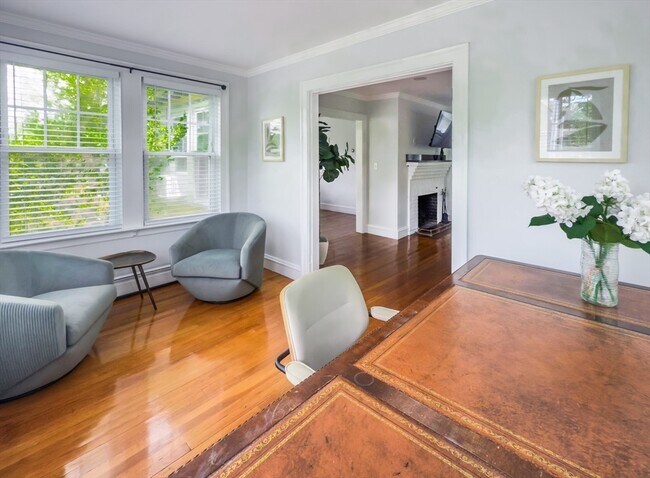 Building Photo - 65-67-67 St James Cir