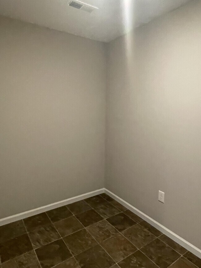 Building Photo - 8241 Zodiac Ln