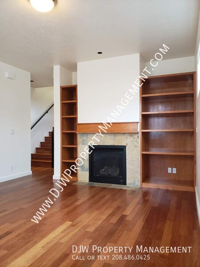 Building Photo - 1713 N 13th St