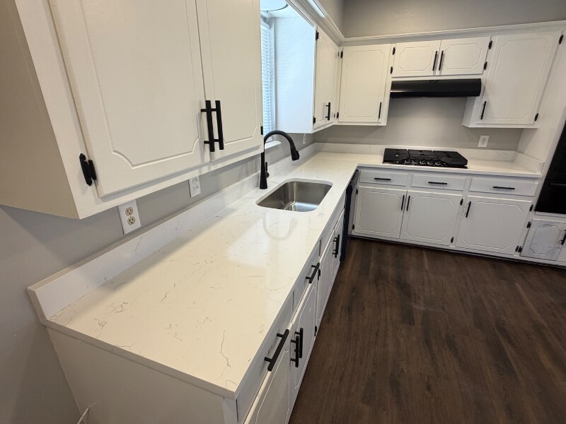 Building Photo - 18 Apache