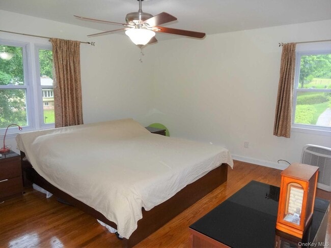 Building Photo - 23 Pasture Ln