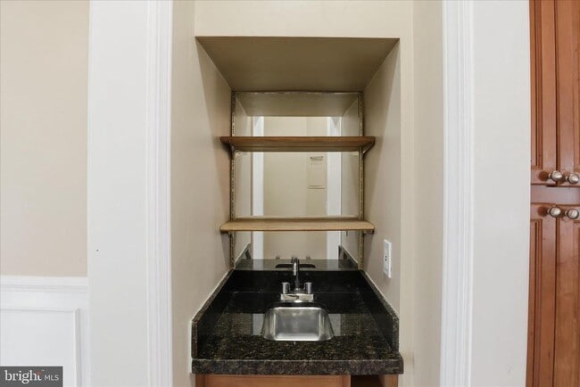 Building Photo - 25559 Fretton Square