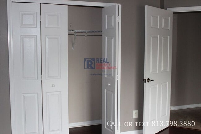 Building Photo - 13655 Artesa Bell Dr