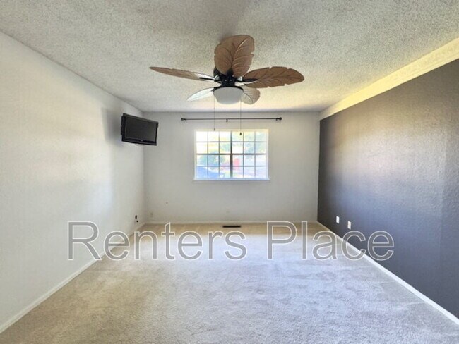 Building Photo - 6310 S 72nd E Pl