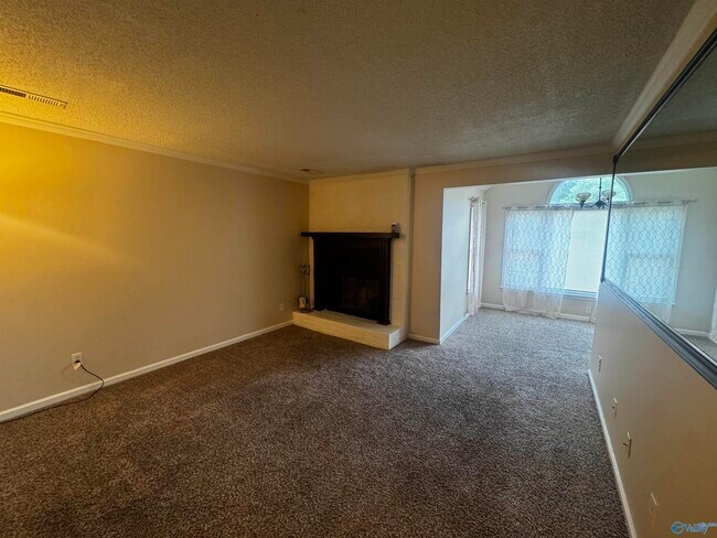 Building Photo - 1307 Liberty Dr