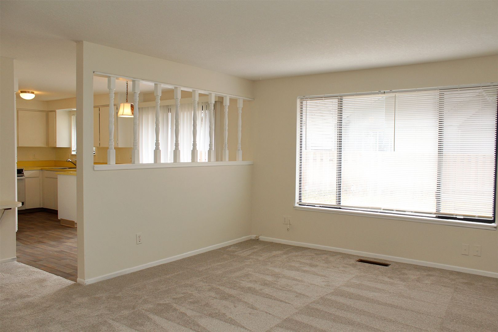 Building Photo - 804-804 SW 29th Way