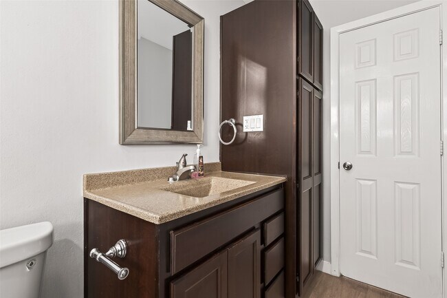 Building Photo - 9670 Judalon Ln