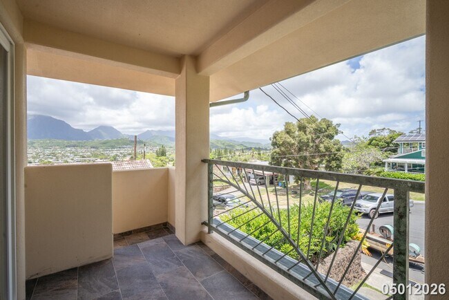 Building Photo - Available Now! Studio / 1 BA / 1 Parking stall in Kailua