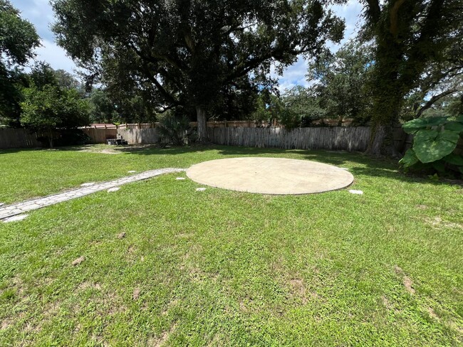 Building Photo - Updated 3BR | Solar Panels + Fenced Yard