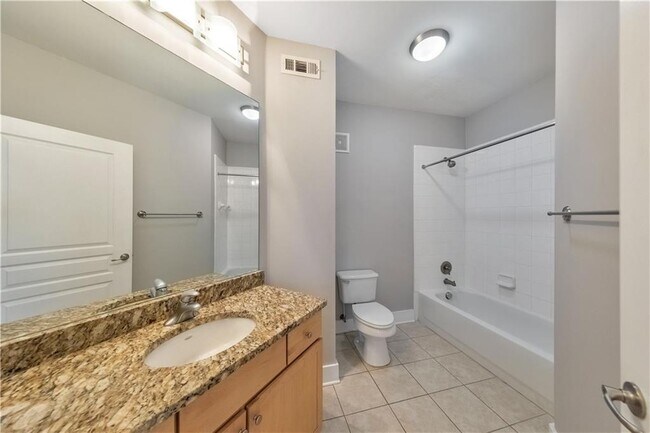 Building Photo - 799 Hammond Dr NE