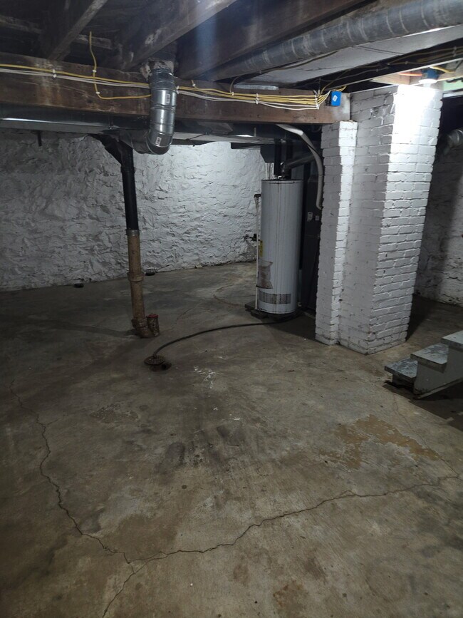 Building Photo - 5529 Michigan Ave