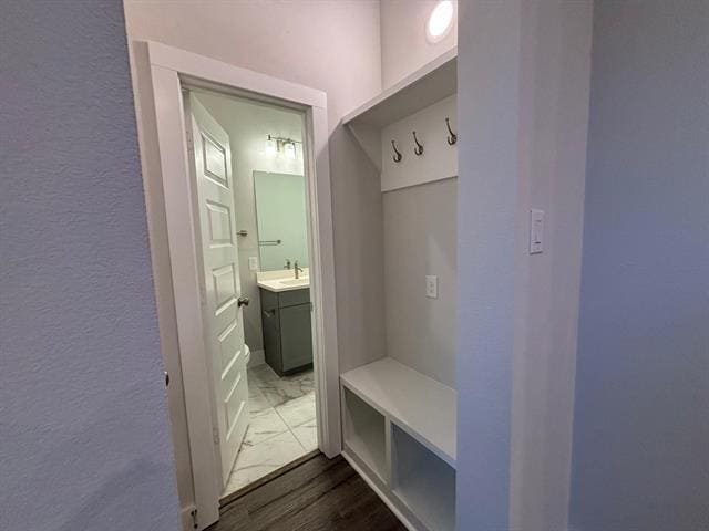 Building Photo - 825 W Mayfield Rd