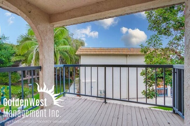 Building Photo - Stunning Two-Story 2Bdm 2.5Ba Townhome in ...