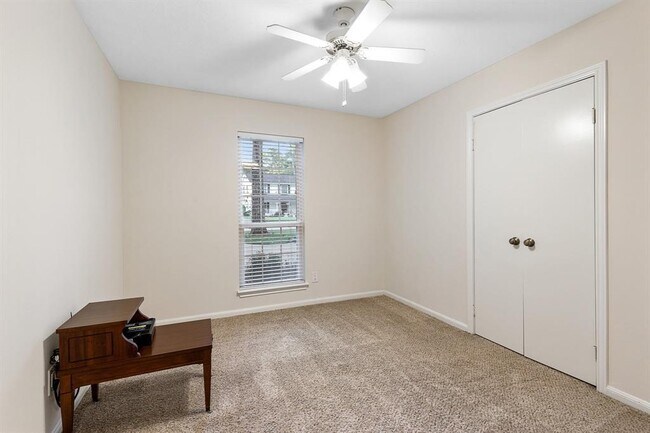 Building Photo - 15106 Forest Lodge Dr