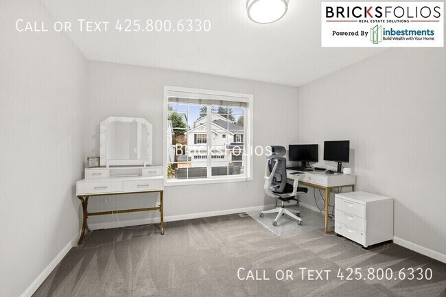 Building Photo - 11435 79th Way NE