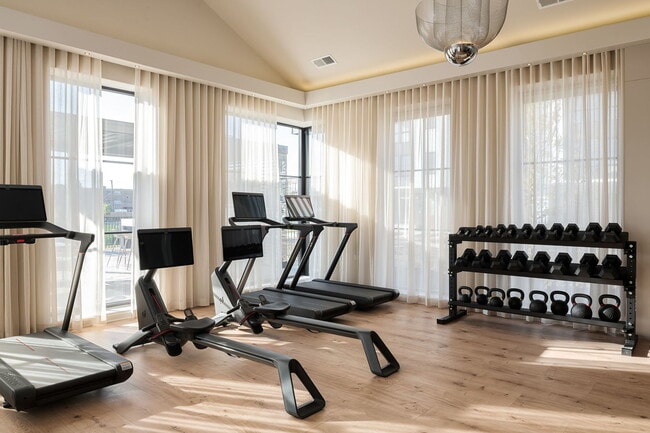 Building Photo - 8041 W Belmont Ave