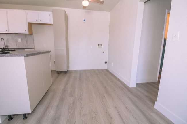 Building Photo - 16743 Barbee St