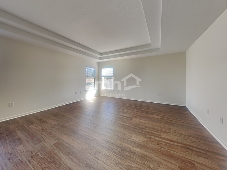 Building Photo - 75050 Ravenwood Dr