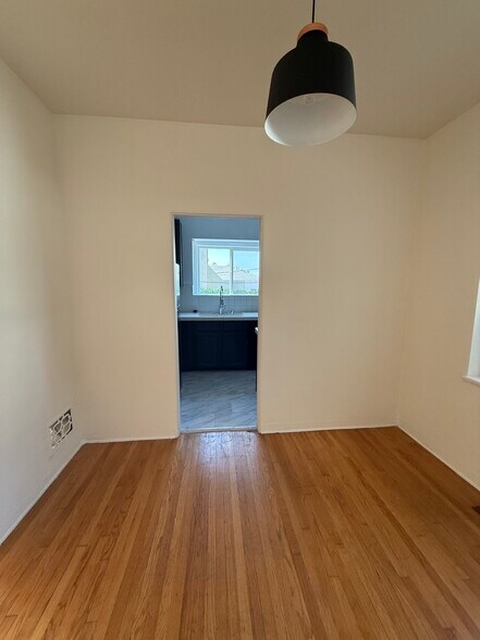 Building Photo - 2023 Talmadge St
