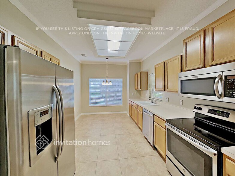 Building Photo - 3713 Fallscrest Cir