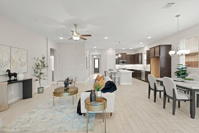 Building Photo - 6919 Myrtle Dr