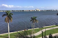 Building Photo - 1801 N Flagler Dr