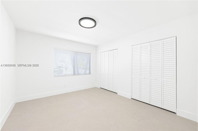 Building Photo - 11835 SW 37th St