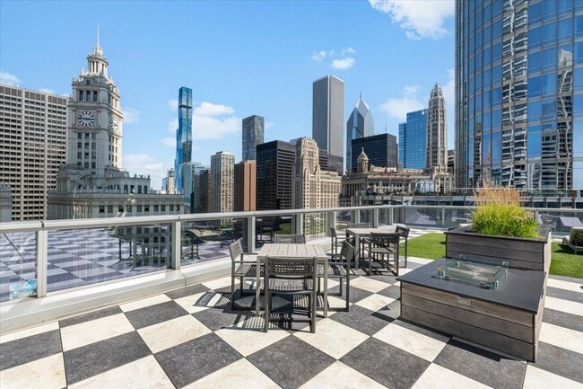 Building Photo - 403 N Wabash Ave