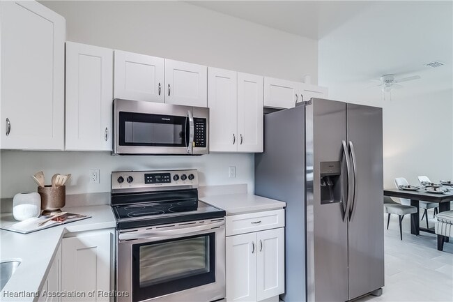Building Photo - 1415 Las Villas Blvd