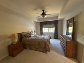 Building Photo - SPECIAL $500 off 1st MONTHS RENT-Lakeview Elegance in Porto Vista — Fully Furnished! 2 Bed / 2 Ba...