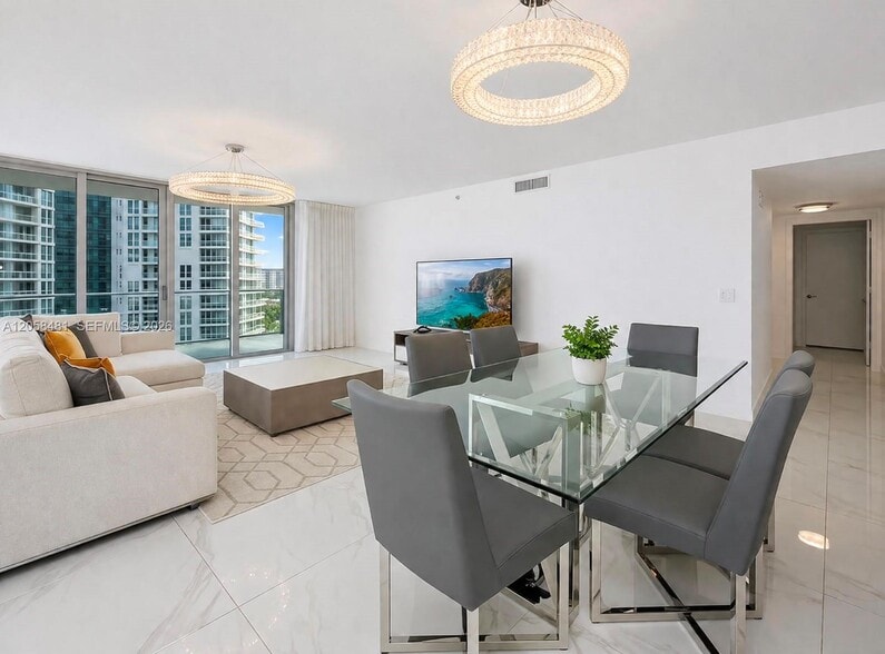 Building Photo - 300 Sunny Isles Blvd