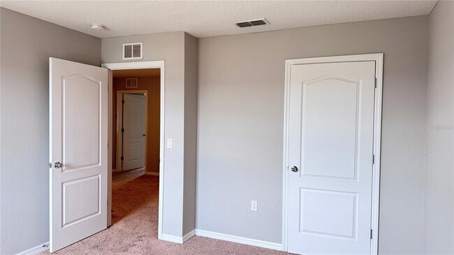 Building Photo - 362 Nova Dr