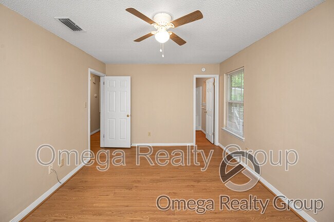 Building Photo - 4267 Springview Dr
