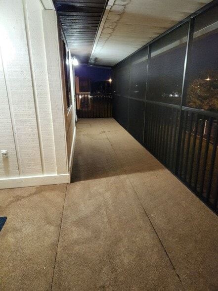 Building Photo - 2334 W Silver Hill Ln