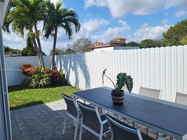 Building Photo - 15037 SW 138th Terrace