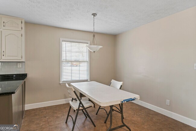 Building Photo - 5170 Lost Dutchman Dr