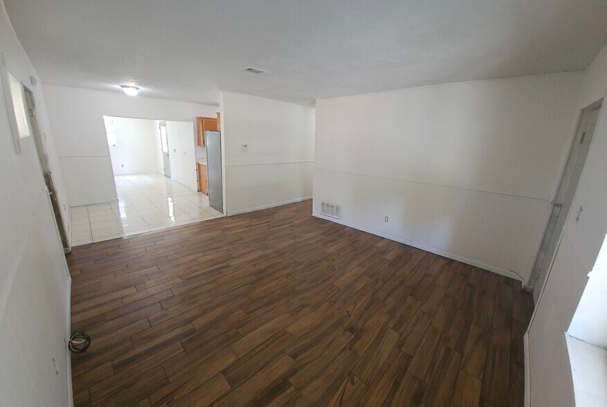 Building Photo - 221 Edison Drive