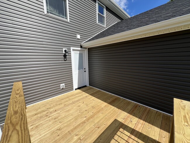 Building Photo - 309 Gallahadion Ct
