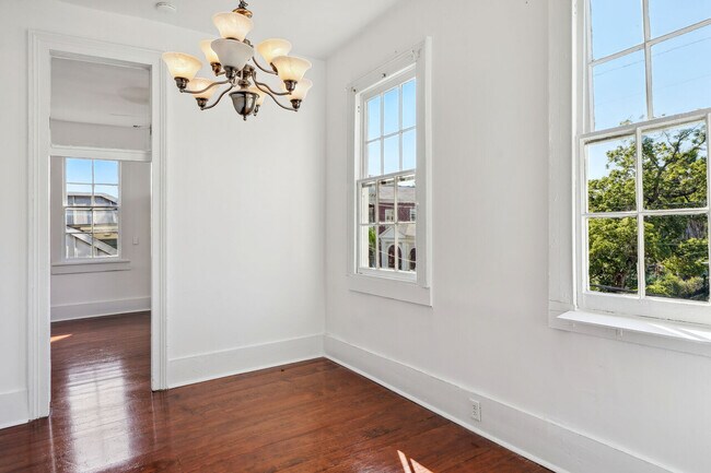 Building Photo - 1434 Constance