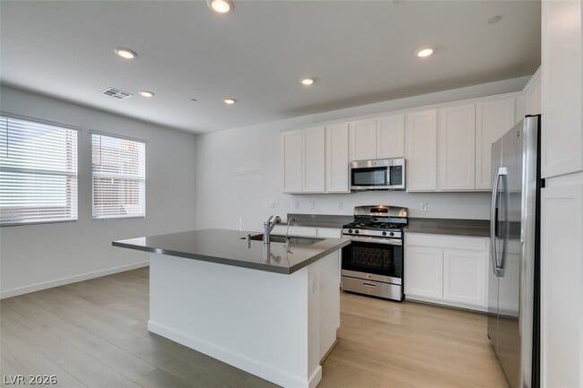 Building Photo - 379 Morgan Crst Dr